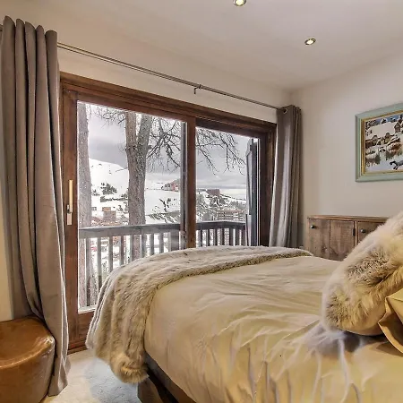 Renove Au Pied Des Pistes Avec Balcon Et Cheminee - Fr-1-455-231